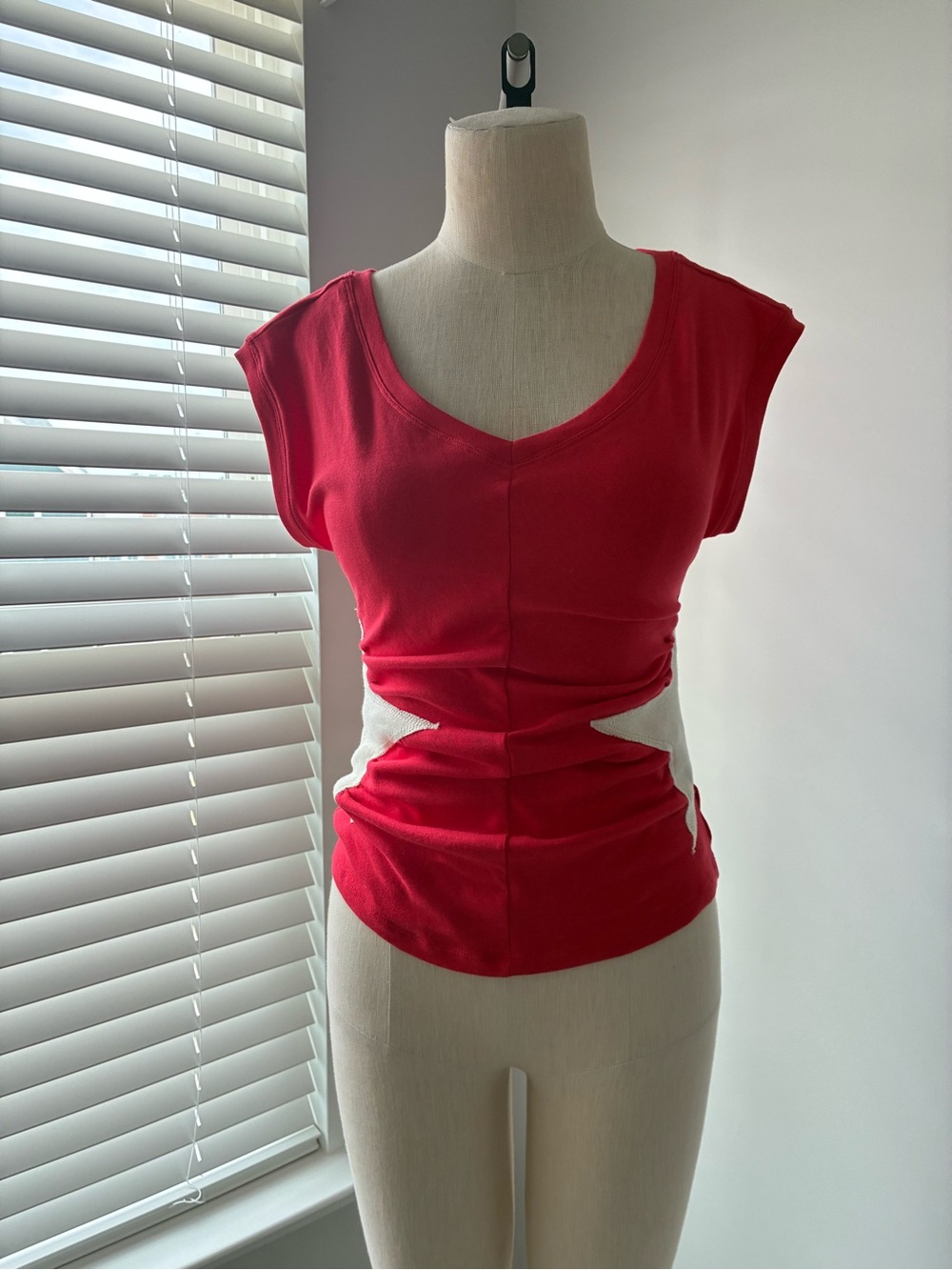 NWT Anthropologie Maeve Red Short-Sleeve Top with Cream Star Side Panels